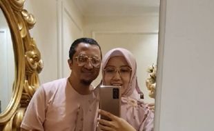 Ini Dia Istri Ustaz Yusuf Mansur yang Jarang Tersorot Kamera