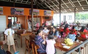 Plaza Kuliner Rawa Jombor Dibuka, Diisi 17 Pedagang Eks Warung Apung