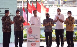 Presiden Jokowi Lepas Ekspor Perdana Smelter Grade Alumina 21.001 Ton