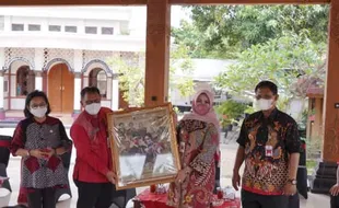 Purna Tugas, Eks PLh Sekda Klaten Ronny Roekmito Ditawari Gabung Parpol