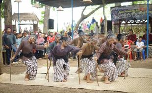 Buka di Luar Hari Pasaran, Pasar Bahulak Sragen Gelar Aneka Pertunjukan