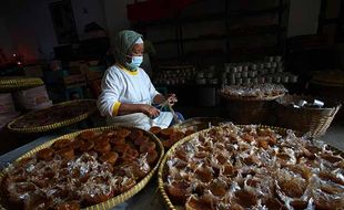 Melihat Produksi Kue Keranjang di Yogyakarta Jelang Tahun Baru Imlek