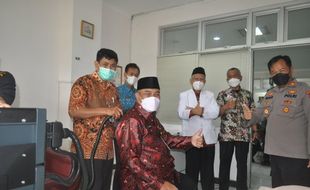 Coba Terapi Pasien Stroke, Pejabat Sukoharjo Ini Puji Layanan RSIS Yarsis