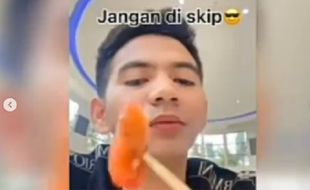 Viral Video Ridho DA Suruh Istri Makan Bekas Jilatan, Netizen: Jorok!