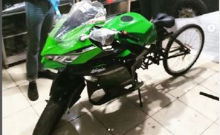 Unik! Pria Ini Pamer Modifikasi Sepeda-Motor Sport, Ini Penampakannya