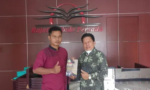 Pengamat Kepolisian Luncurkan Buku "Wajah Polisi Presisi"