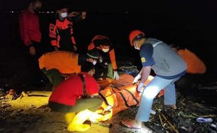 Geger! Mayat Misterius Ditemukan di Pantai Pungkruk Jepara