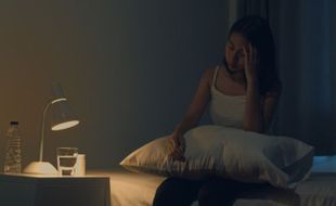 Kenali Pemicu Insomnia pada Perempuan