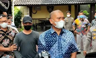 Polisi Tetapkan Terduga Pelaku Tendang Sesajen di Semeru Jadi Tersangka