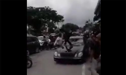 Perusakan Mobil Mercy di Bantul, Polisi Buru Warga yang Teriak Maling