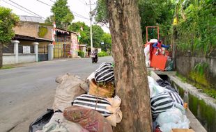 Warga Banjarsari Solo Tak Pilah Sampah di Rumah, Petugas Siap Menegur