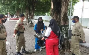 Satpol PP Sukoharjo Patroli Cegah Siswa Nongkrong Setelah Hadiri PTM