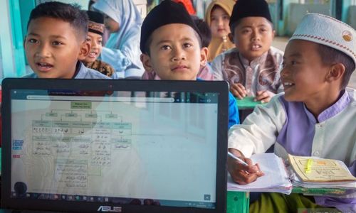 Pengguna Internet Indonesia 210 Juta Orang, Paling Banyak yang Gajinya Segini