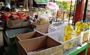 Ratusan Dus Minyak Goreng di Pasar Tradisional Wonogiri Ditarik