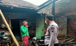 Rumah Terbakar di Plupuh Sragen Pernah Terangkat karena Puting Beliung