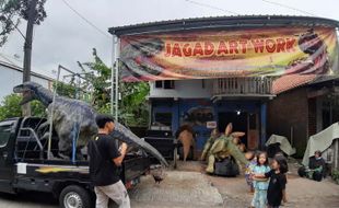 Ini Pria Bantul yang Jual Dinosaurus, Harganya...