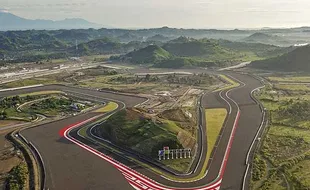 Foto-Foto Persiapan Jelang Tes Pramusim MotoGP 2022 Sirkuit Mandalika