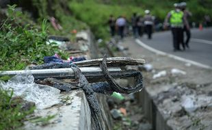 Polisi Lakukan Olah TKP Kecelakaan Bus Wisata di Imogiri, Ini Hasilnya