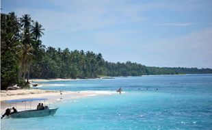 Pantai Katiet Mentawai, Salah Satu Spot Selancar Terbaik Dunia