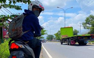 Ini Tips Bijak saat Ketemu Pengendara Motor Ugal-Ugalan di Jalan