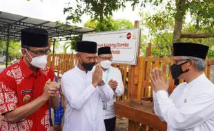 Menggerakkan Ekonomi Pesantren Lewat Bank Wakaf Mikro Ternak Kambing-Domba