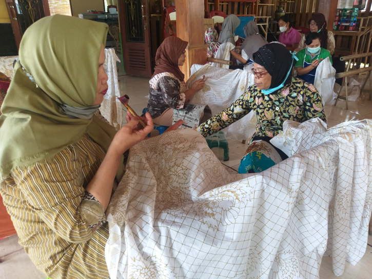 Kisah di Balik Lahirnya Batik Tulis Kebon Klaten yang Khas