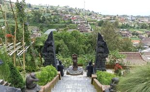 Bukit Sanjaya, Wisata Kaki Gunung Merbabu di Boyolali Bernuansa Bali