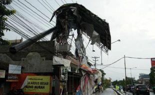 Ini Penjelasan BMKG Soal Angin Kencang, Salah Satunya Merusak di Bantul