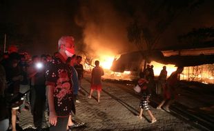 Relokasi Pasar Johar Terbakar, Ganjar Usir Warga Halangi Mobil Damkar