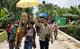 Gendong Pengantin di Gemolong Sragen Berawal dari Tradisi Keraton Solo