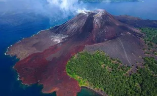 Benarkah Letusan Gunung Krakatau Membelah Pulau Jawa & Sumatra?