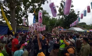 Memaknai Sejarah Perjanjian Giyanti di Karanganyar dengan Kirab Budaya