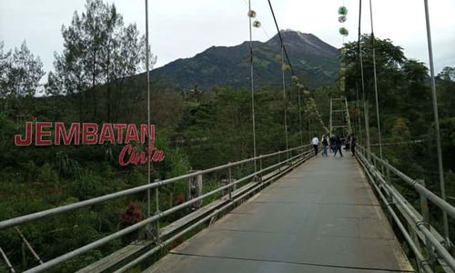 Yuk! Intip Indahnya View Merapi dari Jembatan Cinta di Jrakah Boyolali