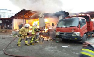 Mesin Daur Ulang Limbah Plastik di Ceper Terbakar, Kerugian Rp30 Juta