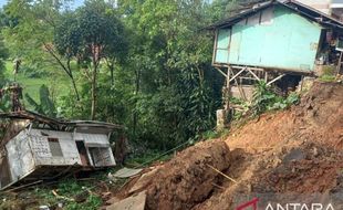 Rumah Warga Cianjur Terseret Longsor, Ini Penampakannya