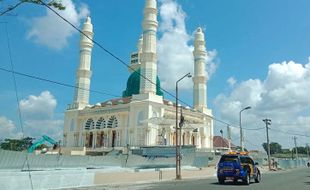 Vendor Kembali Tuntut Kontraktor Masjid Agung Karanganyar Bayar Tagihan