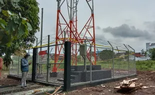 Dibikin Tiga Kaki, Proyek Menara BTS di Tasikmadu Disetop Satpol PP