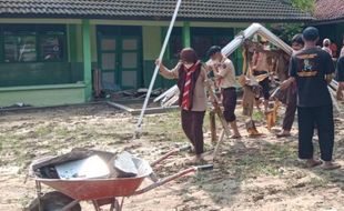 SMAN 1 Kemusu Dilanda Banjir Bandang, Pramuka Boyolali Kerahkan Anggota