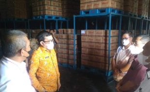 1,1 Juta Kg Minyak Goreng Numpuk di Gudang Bikin Gubernur Sumut Geram