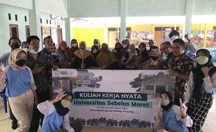 Mahasiswa KKN UNS 98, Ajarkan Budidaya Ikan Nila dan Buat Abon