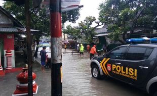 Kebanjiran, Jalan Karanganom Desa Pondok Klaten Ditutup Sementara