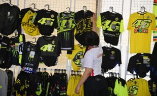 Ada MotoGP, Penjual Kaus di Mandalika Untung Banyak