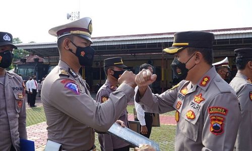 Polisi Diganjar Penghargaan Oleh Kapolres, Ini Prestasi Mereka