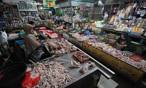 Jelang Puasa, Harga Daging Ayam di Pasar Gede Solo Merangkak Naik