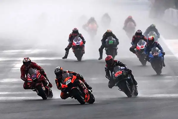 MotoGP Musim 2027 Pastikan Tak Gunakan Bahan Bakar Fosil