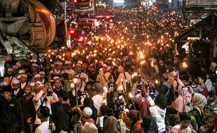 Foto-Foto Kemeriahan Pawai Obor Sambut Ramadan di Berbagai Daerah