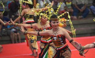 Kenapa Orang Dayak Cantik? Tetap Mulus Meski Terbakar Matahari