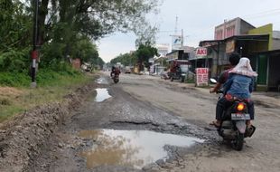 Pemkab Sragen Sebut Banyak Jalan Rusak di Sragen Jadi Tanggung Jawab Pemprov