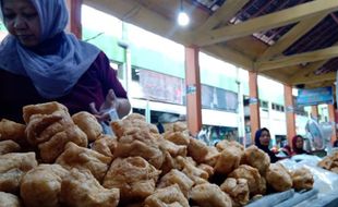 Perajin Tahu Sragen Minta Pemerintah Turunkan Harga Kedelai