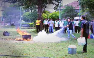 Lorin Group Adakan Simulasi Penanggulangan Kebakaran